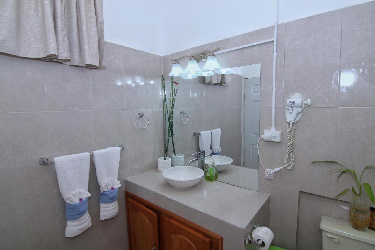 Rainforest Haven Inn San Ignacio Buitenkant foto